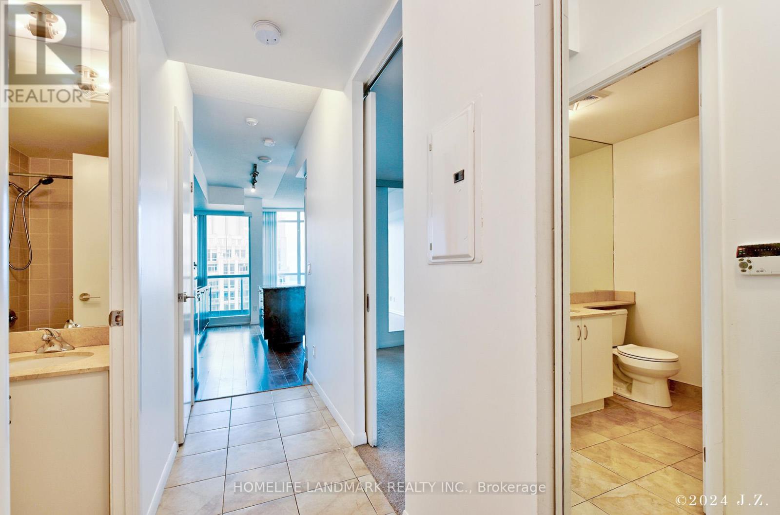 3603 - 215 Fort York Boulevard, Toronto, Ontario  M5V 4A2 - Photo 3 - C12471740