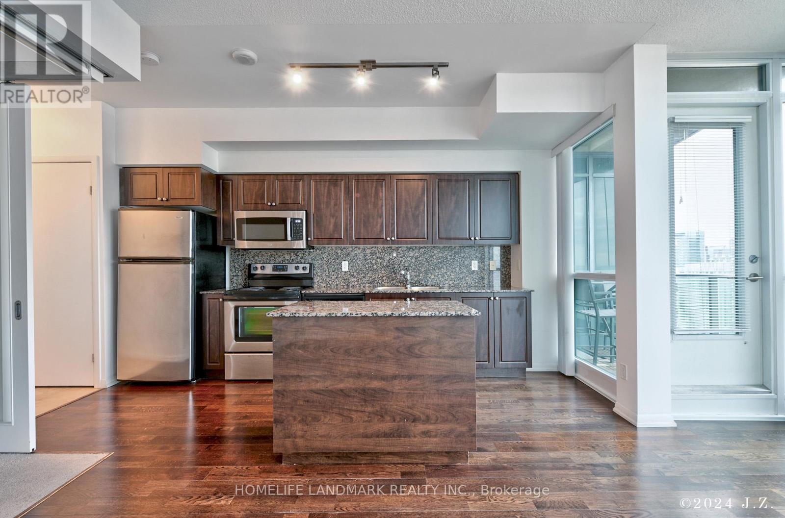 3603 - 215 Fort York Boulevard, Toronto, Ontario  M5V 4A2 - Photo 9 - C12471740