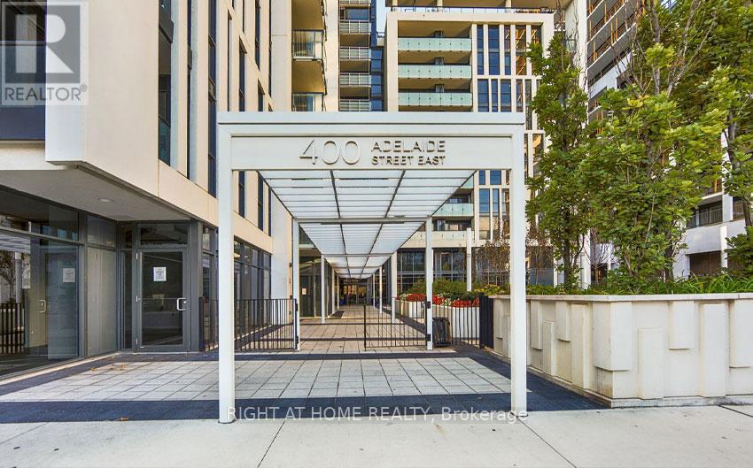 606 - 400 ADELAIDE STREET E, Toronto, Ontario