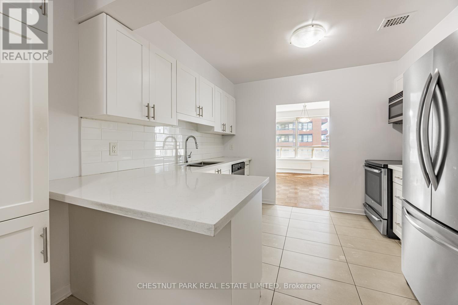 306 - 2500 Bathurst Street, Toronto, Ontario  M6B 2Y8 - Photo 5 - C12471778