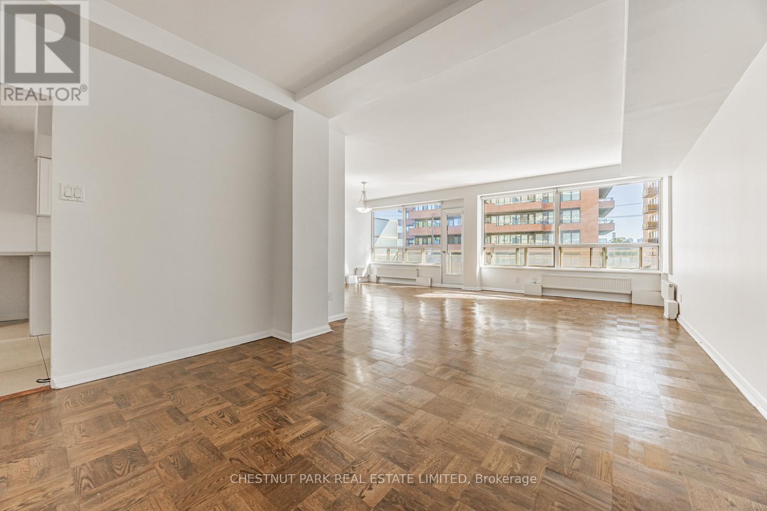 306 - 2500 Bathurst Street, Toronto, Ontario  M6B 2Y8 - Photo 7 - C12471778