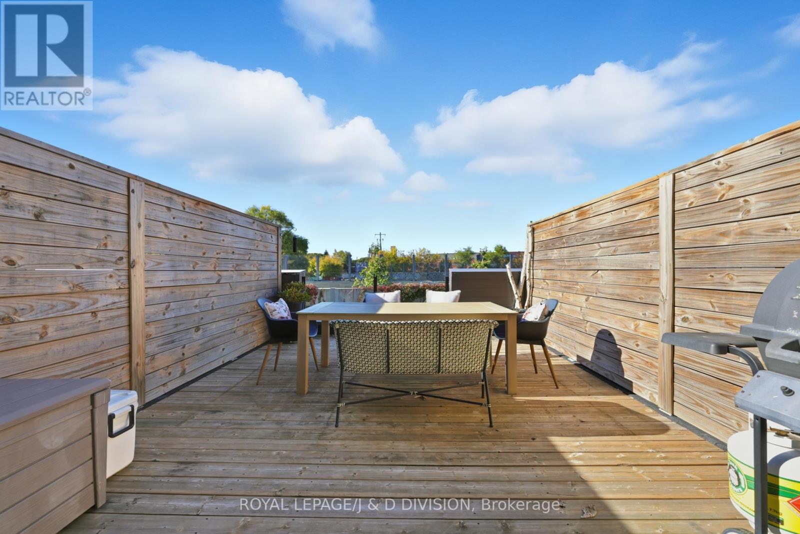 56 Perth Avenue, Toronto, Ontario  M6R 2C2 - Photo 11 - C12471785