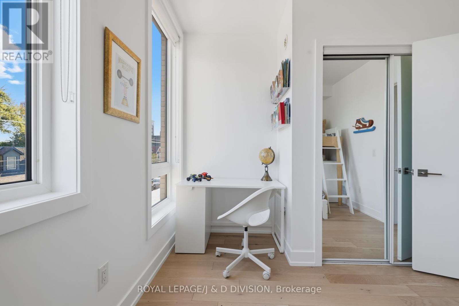 56 Perth Avenue, Toronto, Ontario  M6R 2C2 - Photo 16 - C12471785