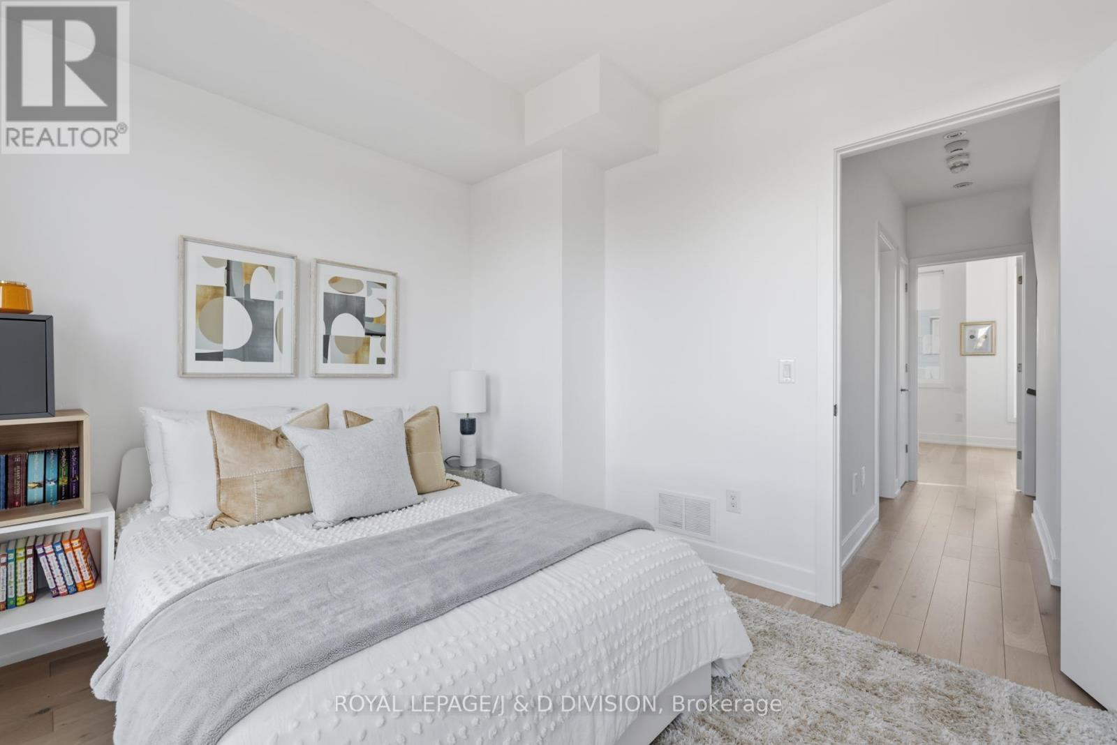 56 Perth Avenue, Toronto, Ontario  M6R 2C2 - Photo 19 - C12471785