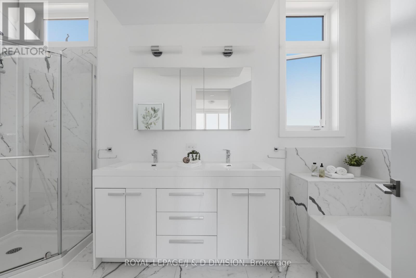 56 Perth Avenue, Toronto, Ontario  M6R 2C2 - Photo 25 - C12471785