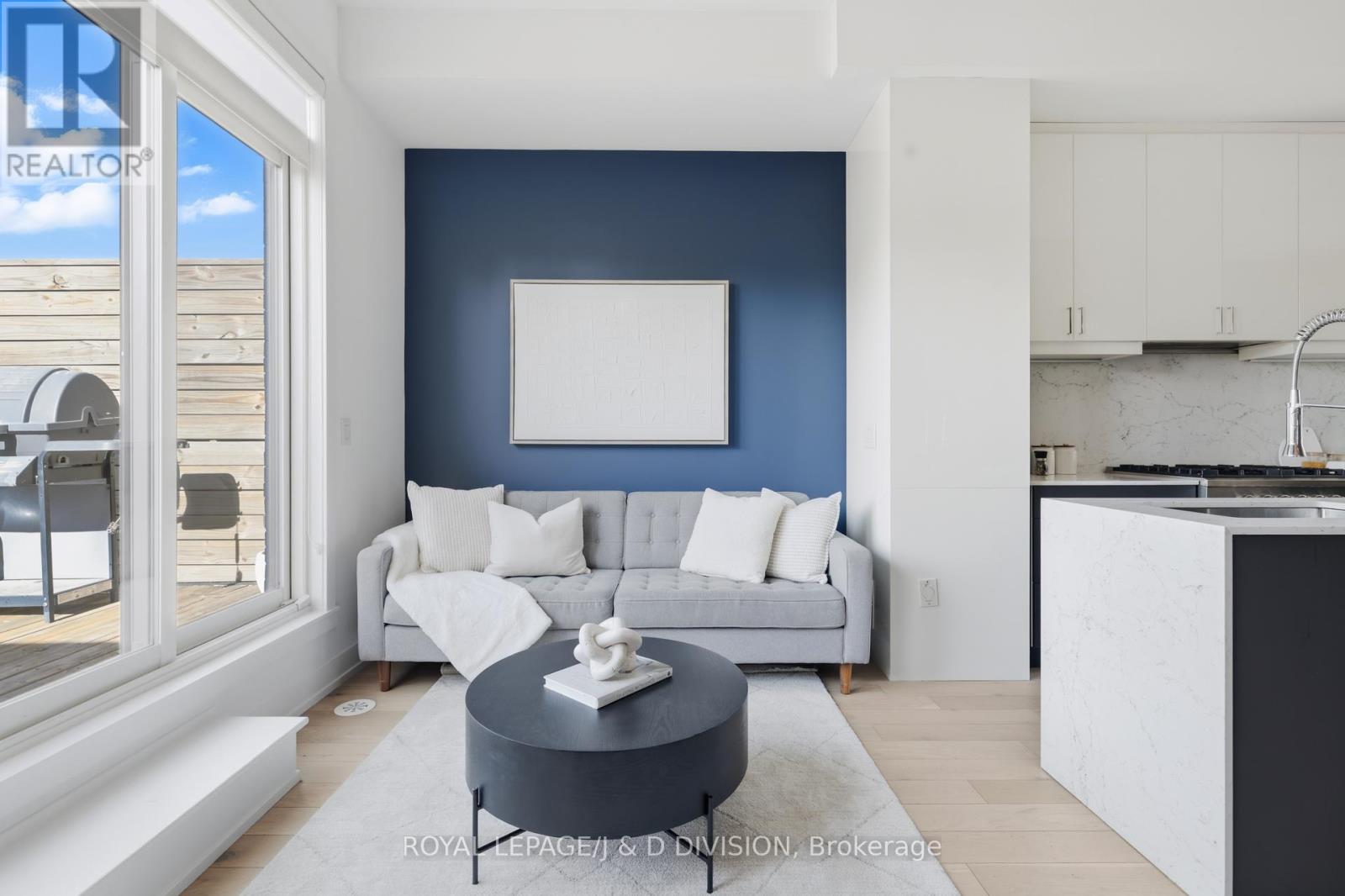 56 Perth Avenue, Toronto, Ontario  M6R 2C2 - Photo 9 - C12471785