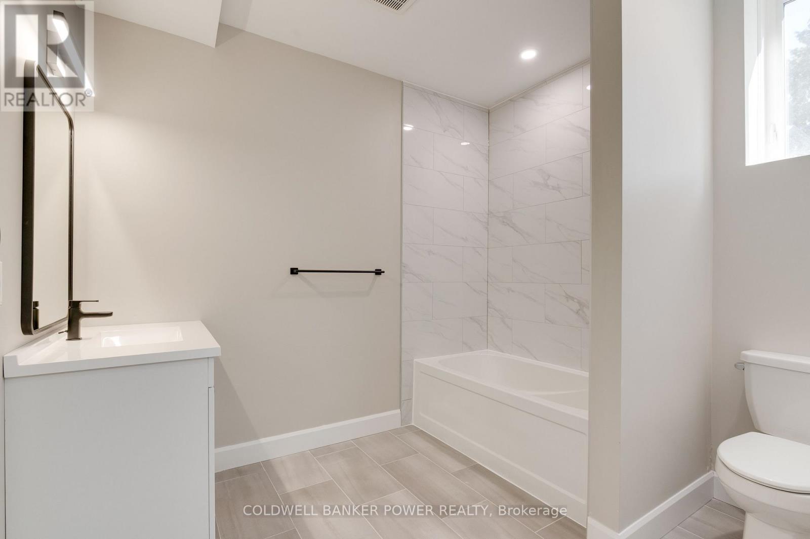 Lower - 45 Glenwood Avenue, London East, Ontario  N5Z 2P7 - Photo 10 - X12471841