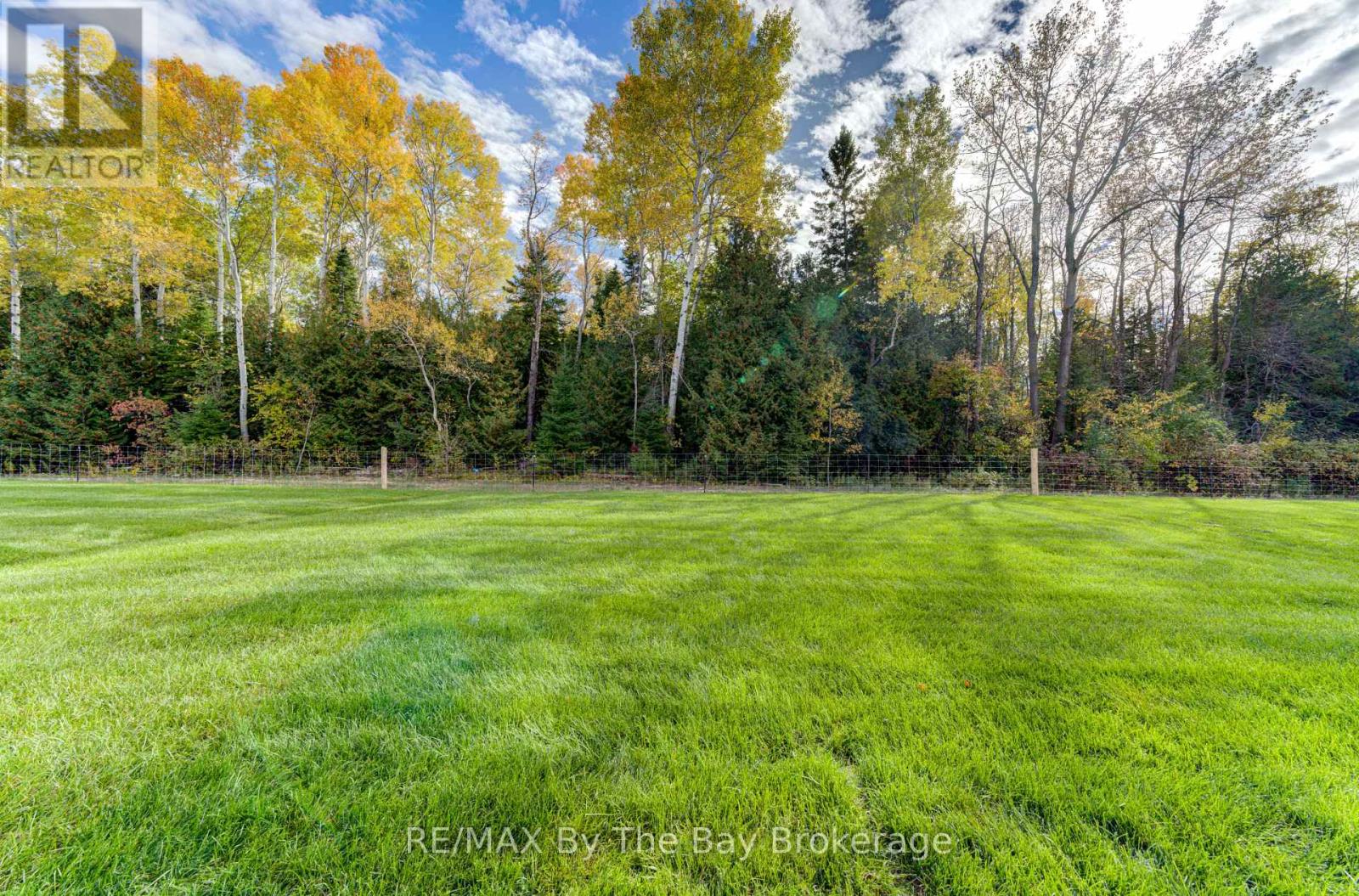 5 Misty Ridge Road, Wasaga Beach, Ontario  L9Z 0R8 - Photo 32 - S12426475