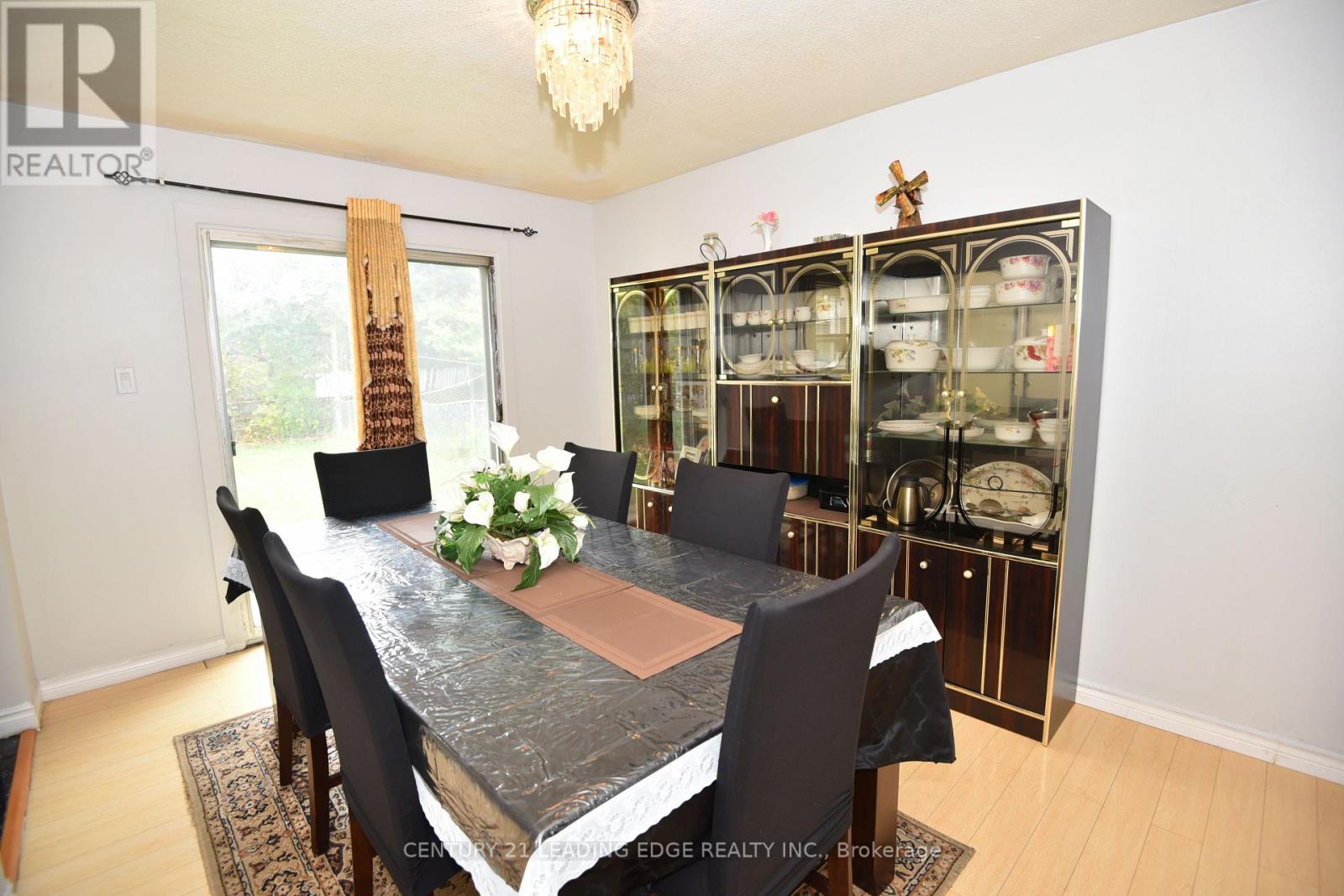 35 Horseley Hill Drive, Toronto (Malvern), Ontario  M1B 1W4 - Photo 10 - E12471773