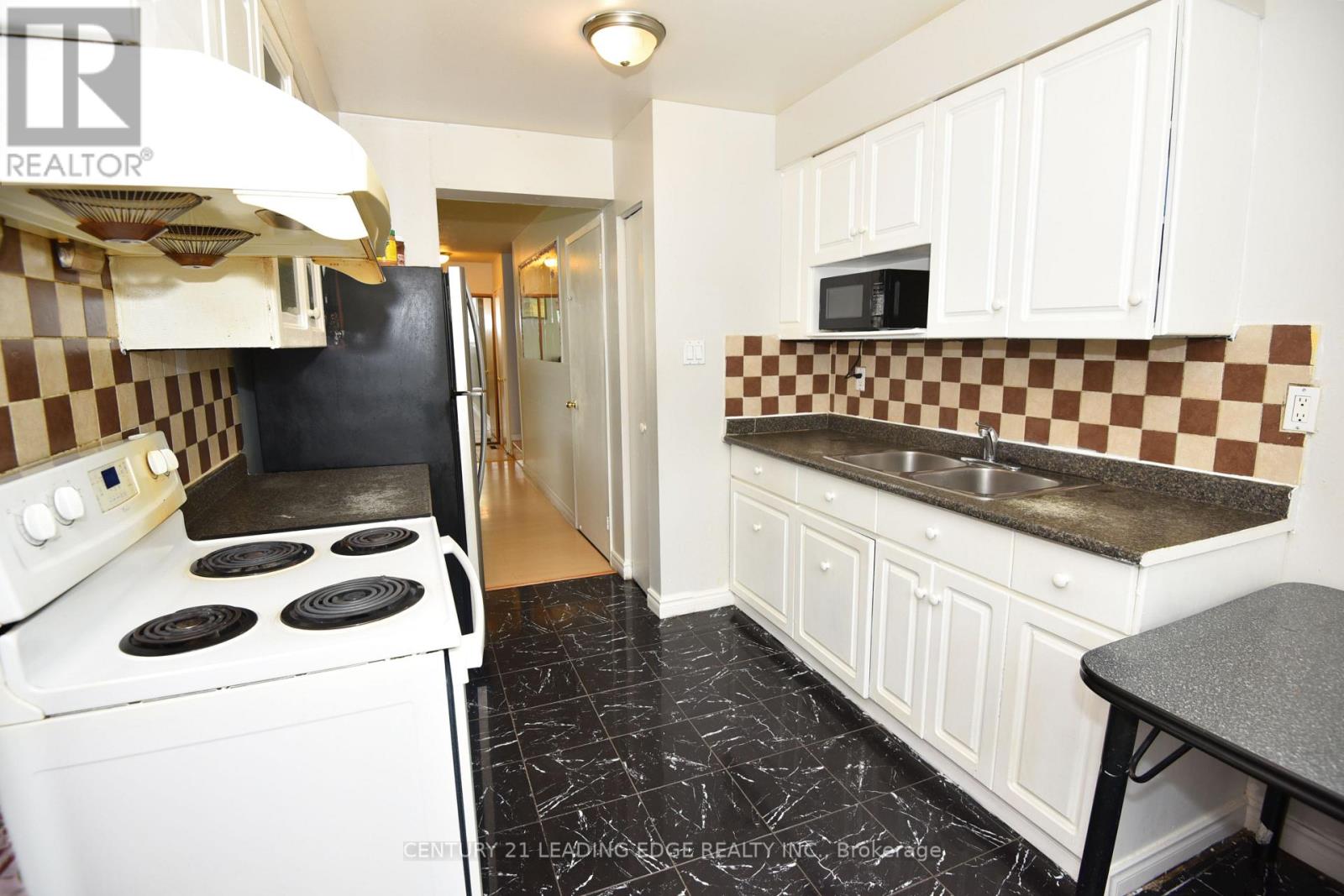 35 Horseley Hill Drive, Toronto (Malvern), Ontario  M1B 1W4 - Photo 18 - E12471773