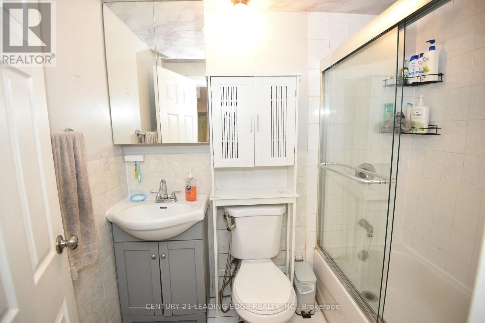 35 Horseley Hill Drive, Toronto (Malvern), Ontario  M1B 1W4 - Photo 24 - E12471773