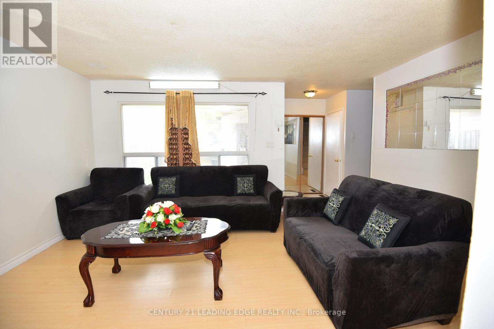 35 Horseley Hill Drive, Toronto (Malvern), Ontario  M1B 1W4 - Photo 7 - E12471773