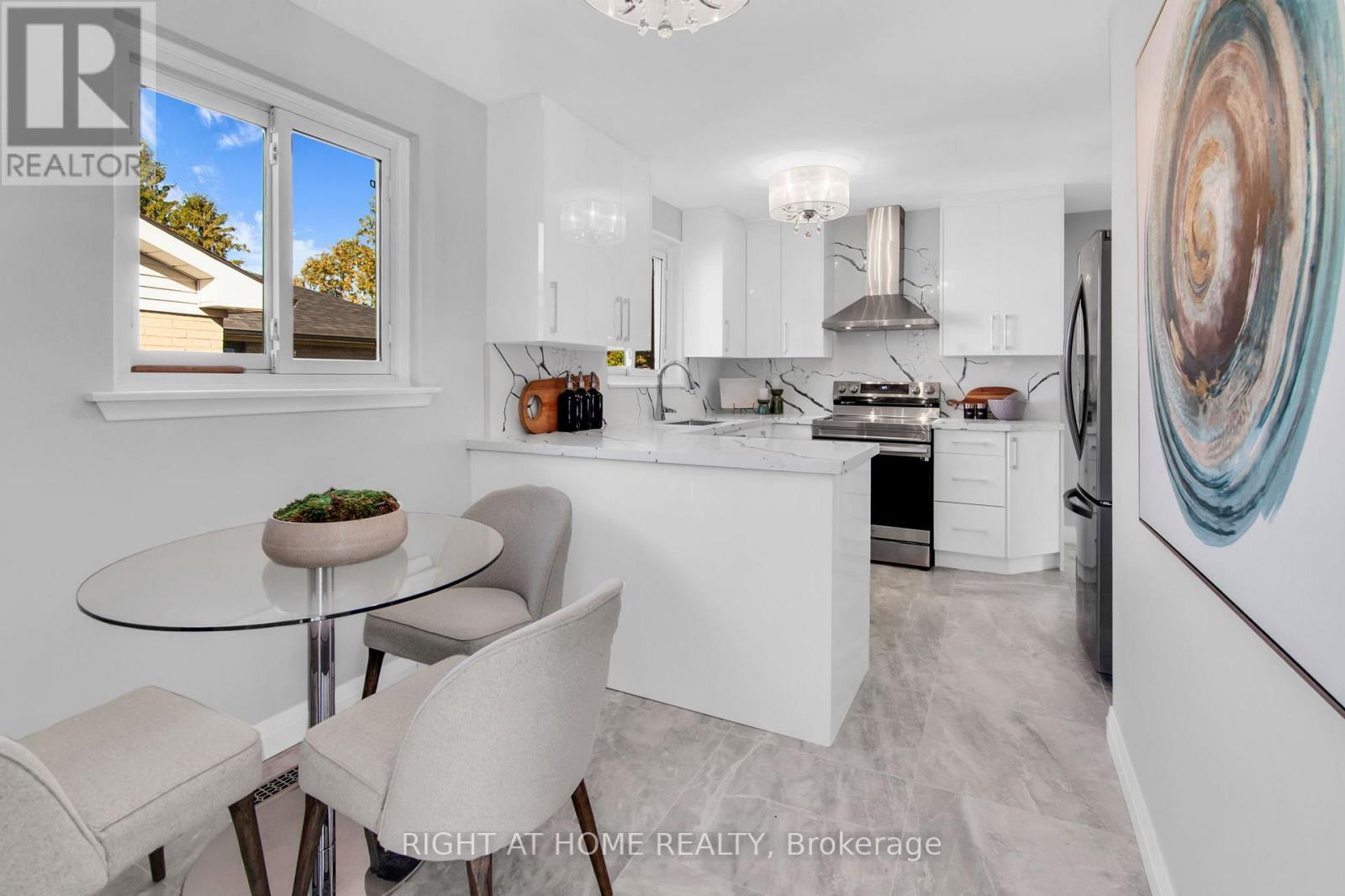 47 Dormington Drive, Toronto (Woburn), Ontario  M1G 3N1 - Photo 11 - E12471779