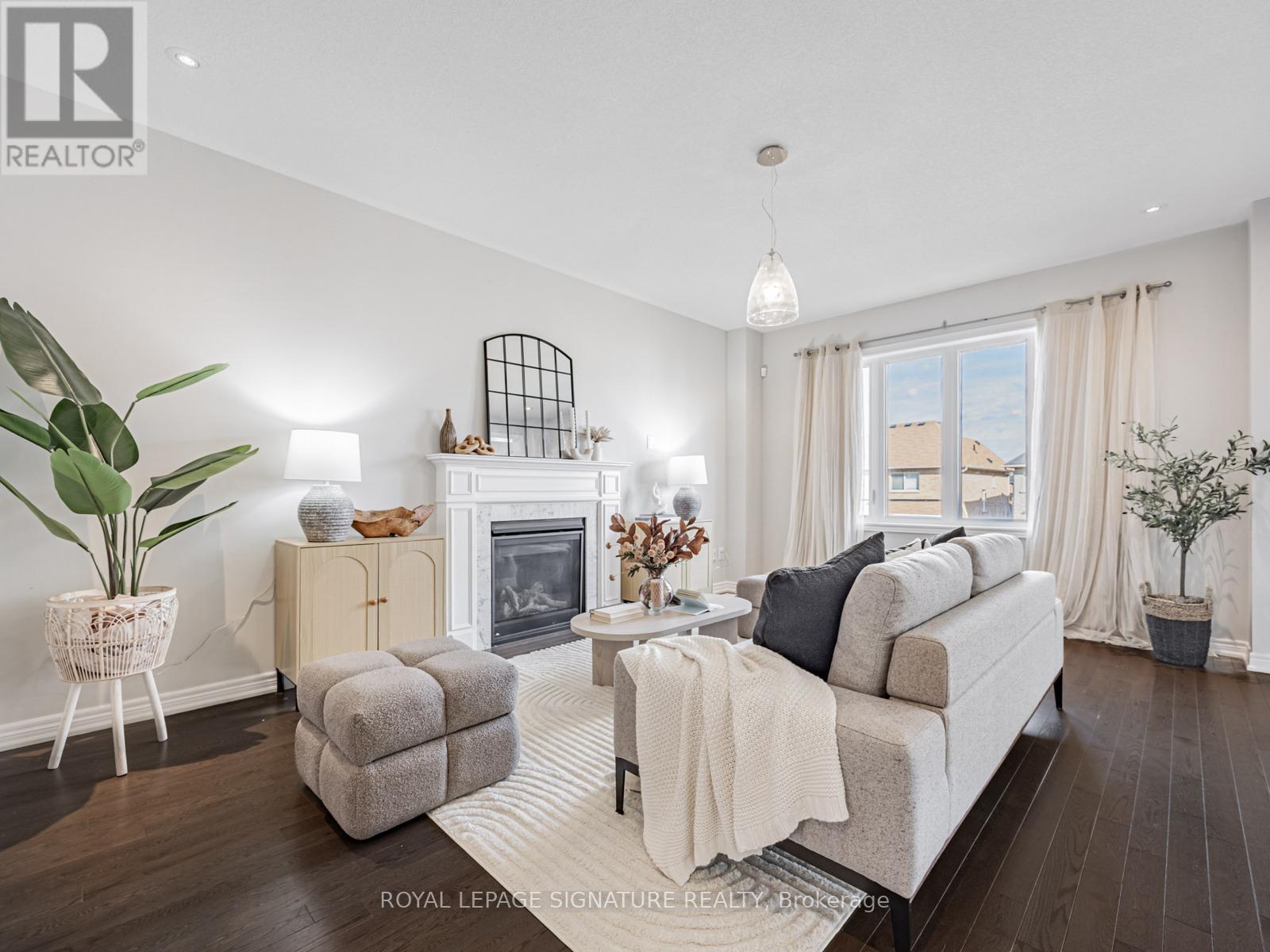135 Woolacott Lane, Clarington (Bowmanville), Ontario  L1C 0J4 - Photo 3 - E12471811