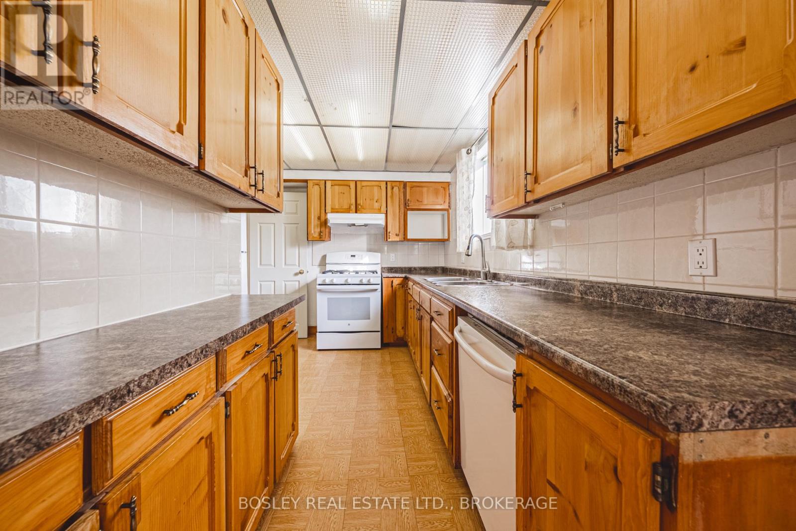 14 George Street, St. Catharines, Ontario  L2N 3R2 - Photo 18 - X12471844