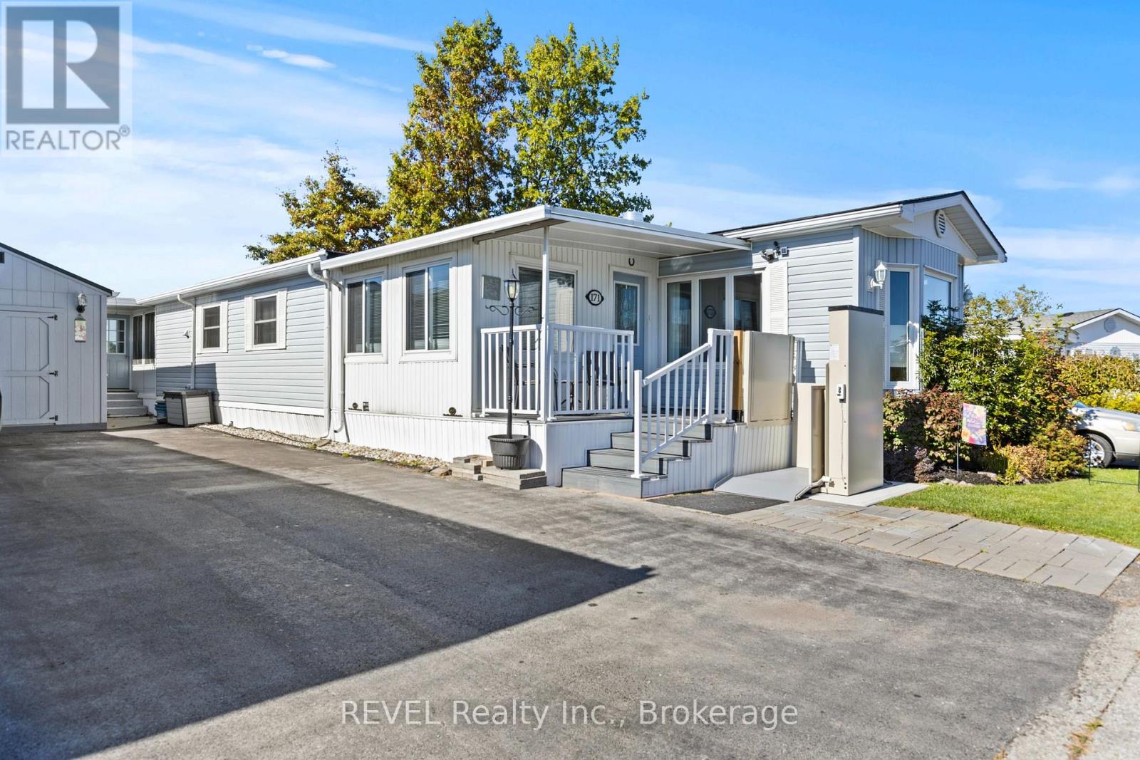 171 - 3033 Townline Road S, Fort Erie, Ontario  L0S 1S0 - Photo 1 - X12471870