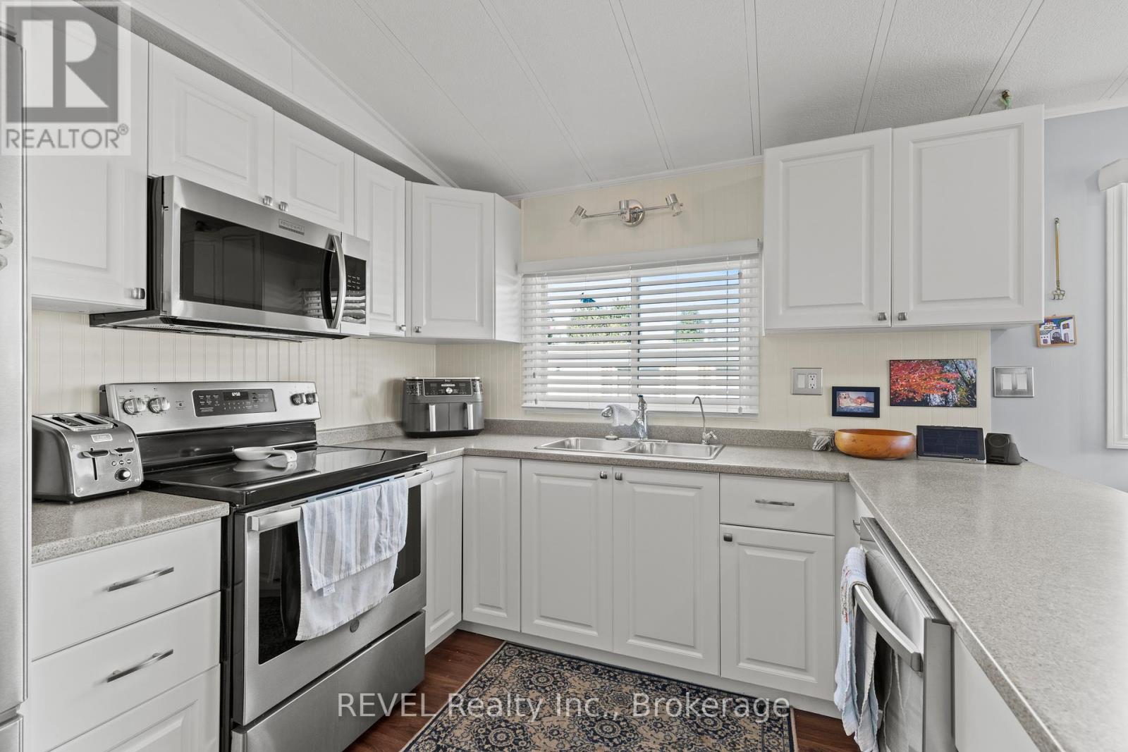 171 - 3033 Townline Road S, Fort Erie, Ontario  L0S 1S0 - Photo 12 - X12471870