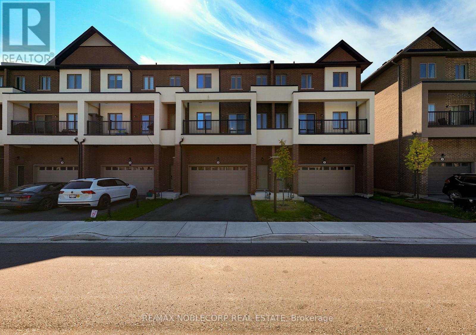 34 Alan Williams Trail, Uxbridge, Ontario  L9P 0R6 - Photo 3 - N12471753
