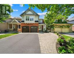 39 WOODROOF CRESCENT, Aurora, Ontario