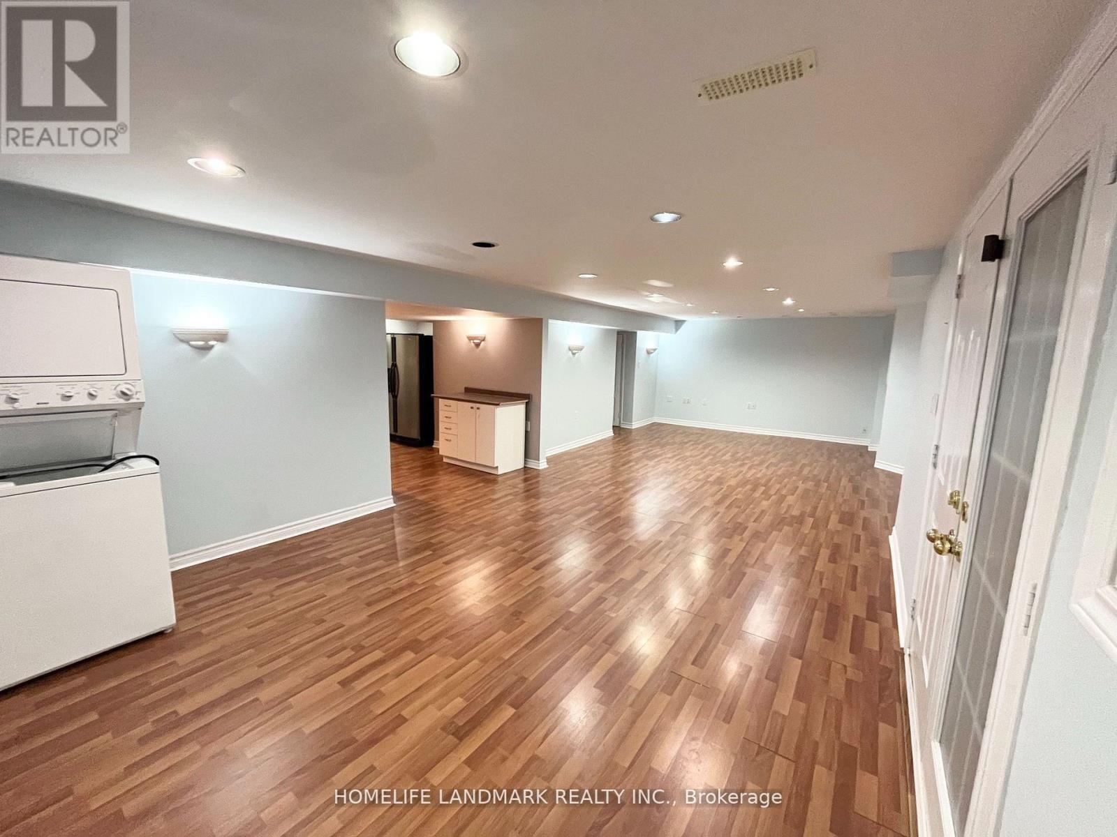 31 Leamdeadow Road, Vaughan, Ontario  L4J 8R6 - Photo 2 - N12471805