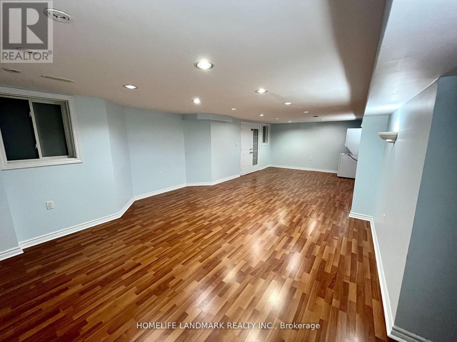 31 Leamdeadow Road, Vaughan, Ontario  L4J 8R6 - Photo 3 - N12471805