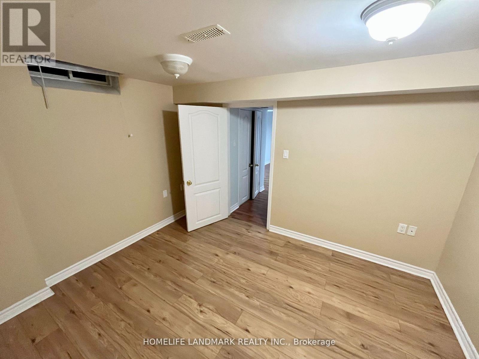 31 Leamdeadow Road, Vaughan, Ontario  L4J 8R6 - Photo 8 - N12471805