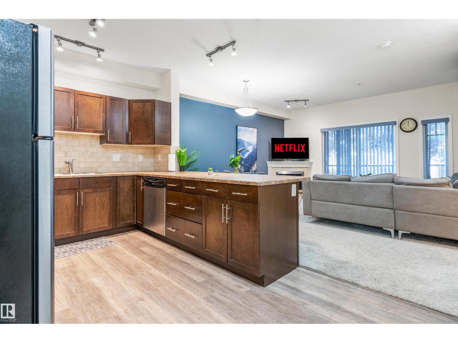 #120 2035 Grantham Ct Nw, Edmonton, Alberta  T5T 3X4 - Photo 3 - E4462799