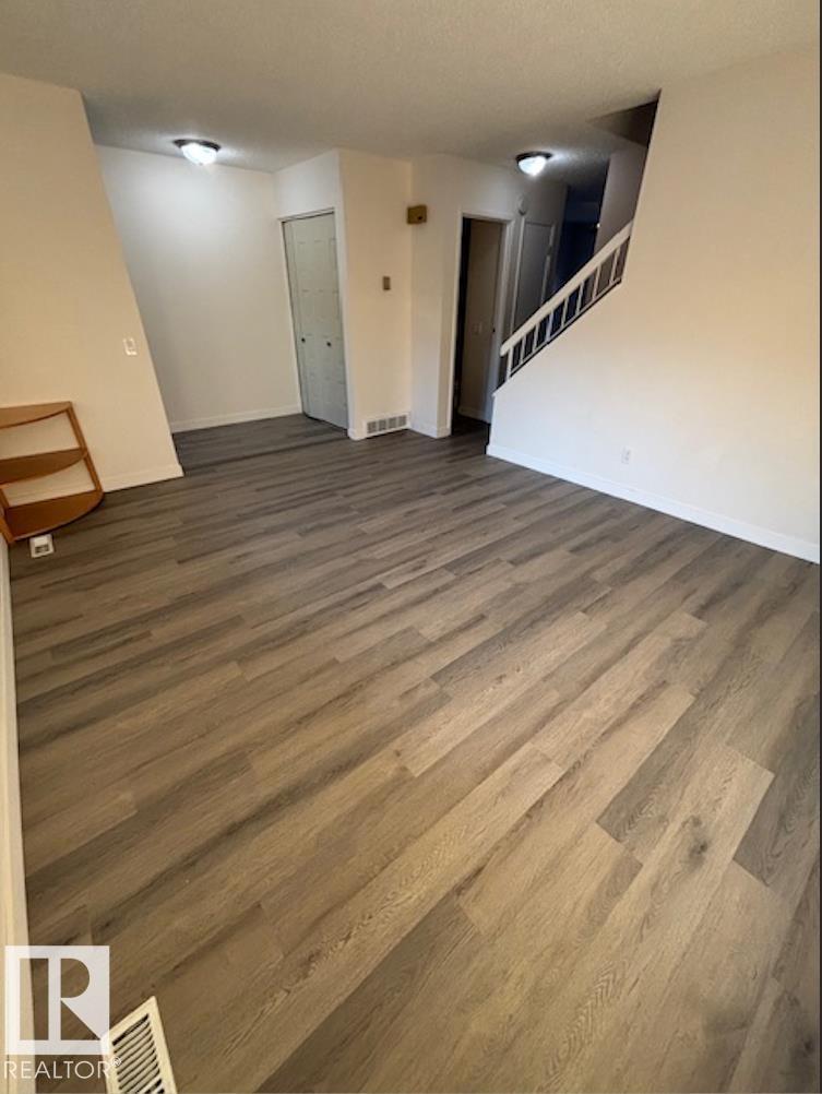 5512 38b Av Nw, Edmonton, Alberta  T6L 1W3 - Photo 11 - E4462800