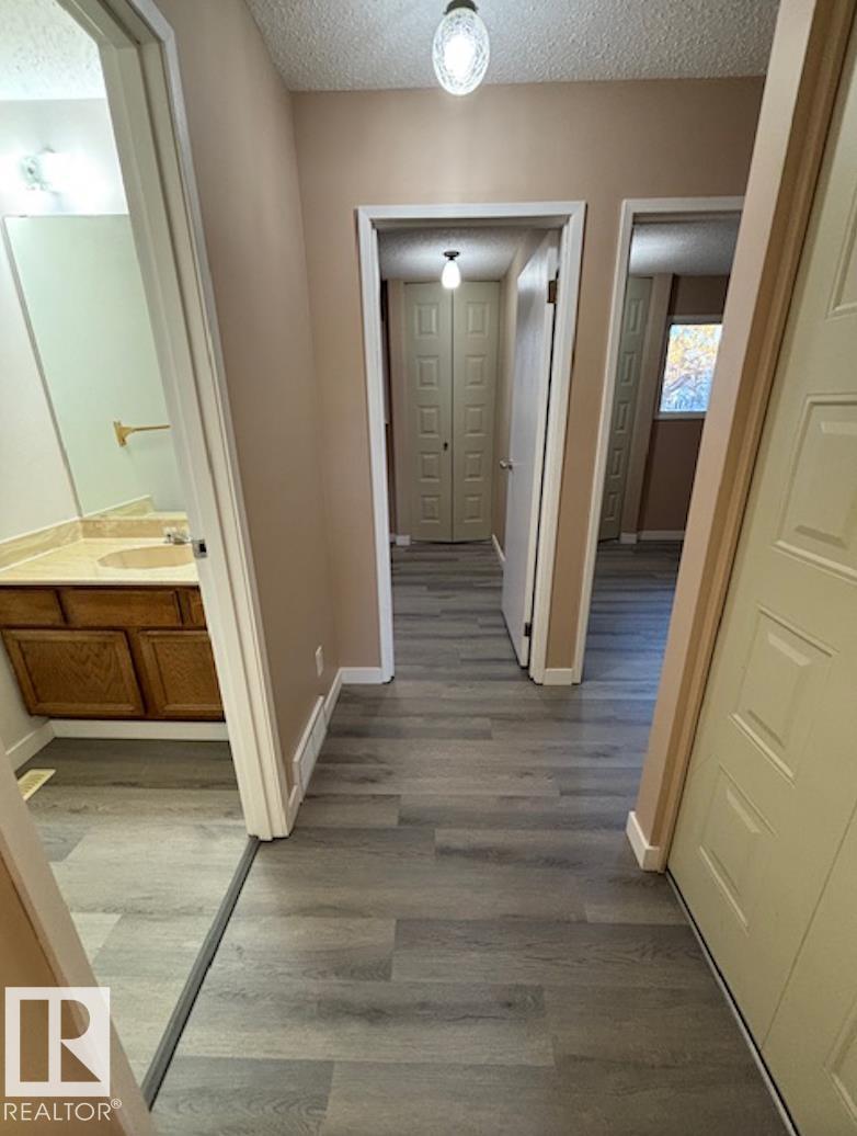 5512 38b Av Nw, Edmonton, Alberta  T6L 1W3 - Photo 18 - E4462800
