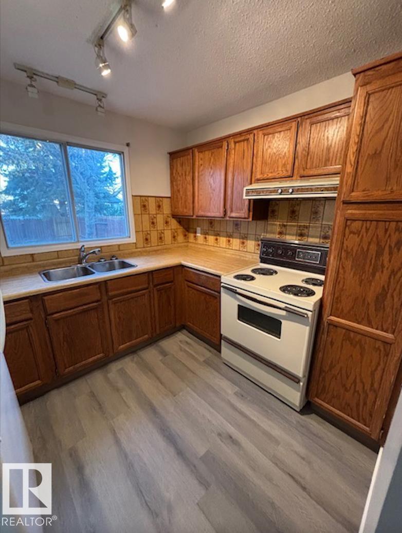 5512 38b Av Nw, Edmonton, Alberta  T6L 1W3 - Photo 19 - E4462800