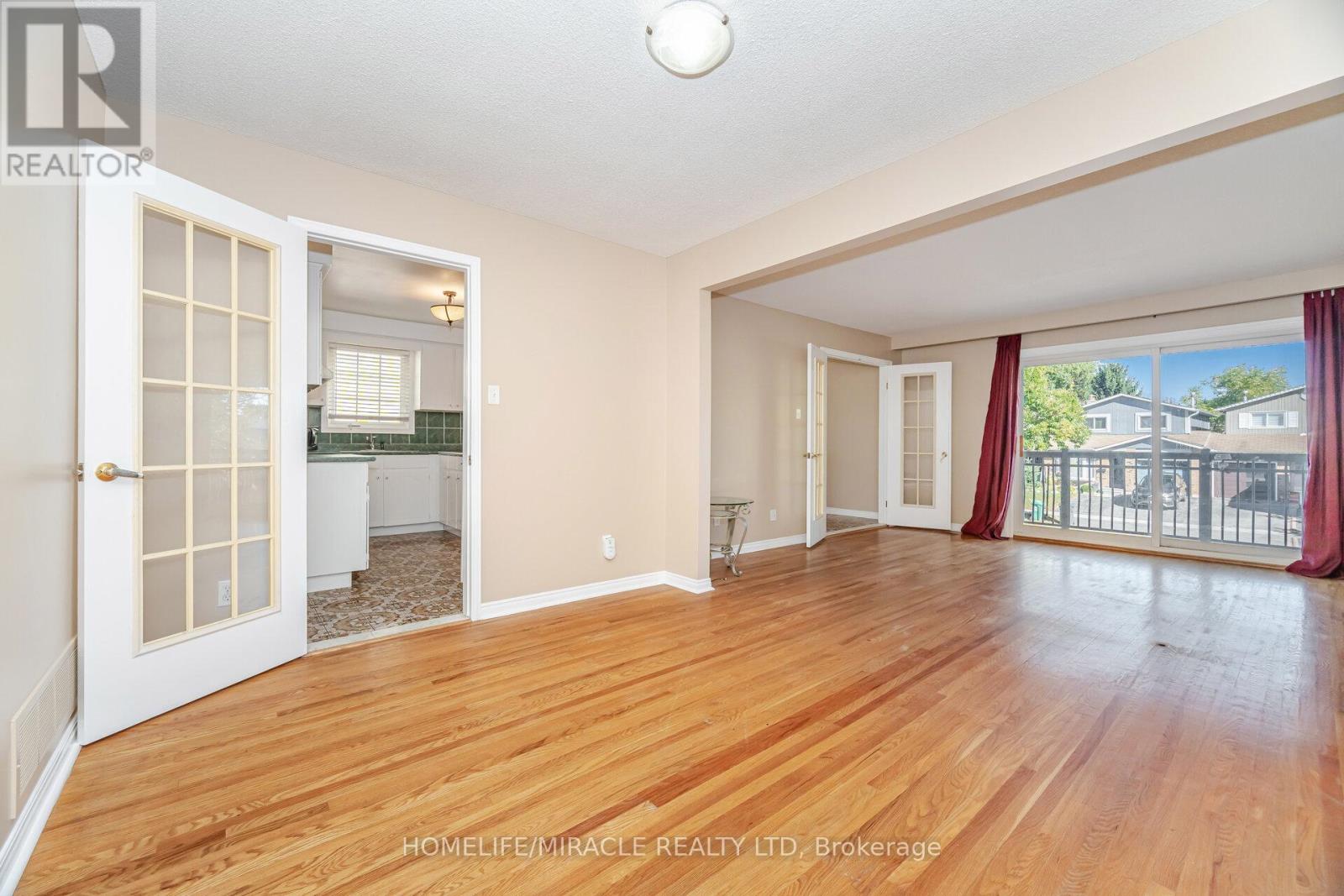 56 Norbert Road, Brampton (Brampton South), Ontario  L6Y 2K1 - Photo 12 - W12471738