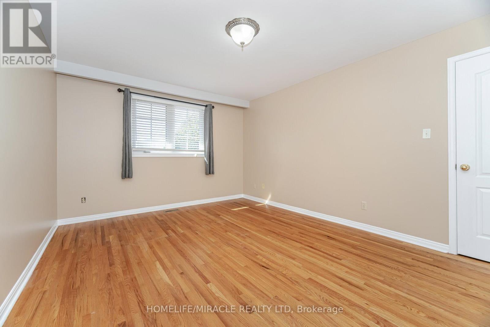 56 Norbert Road, Brampton (Brampton South), Ontario  L6Y 2K1 - Photo 19 - W12471738