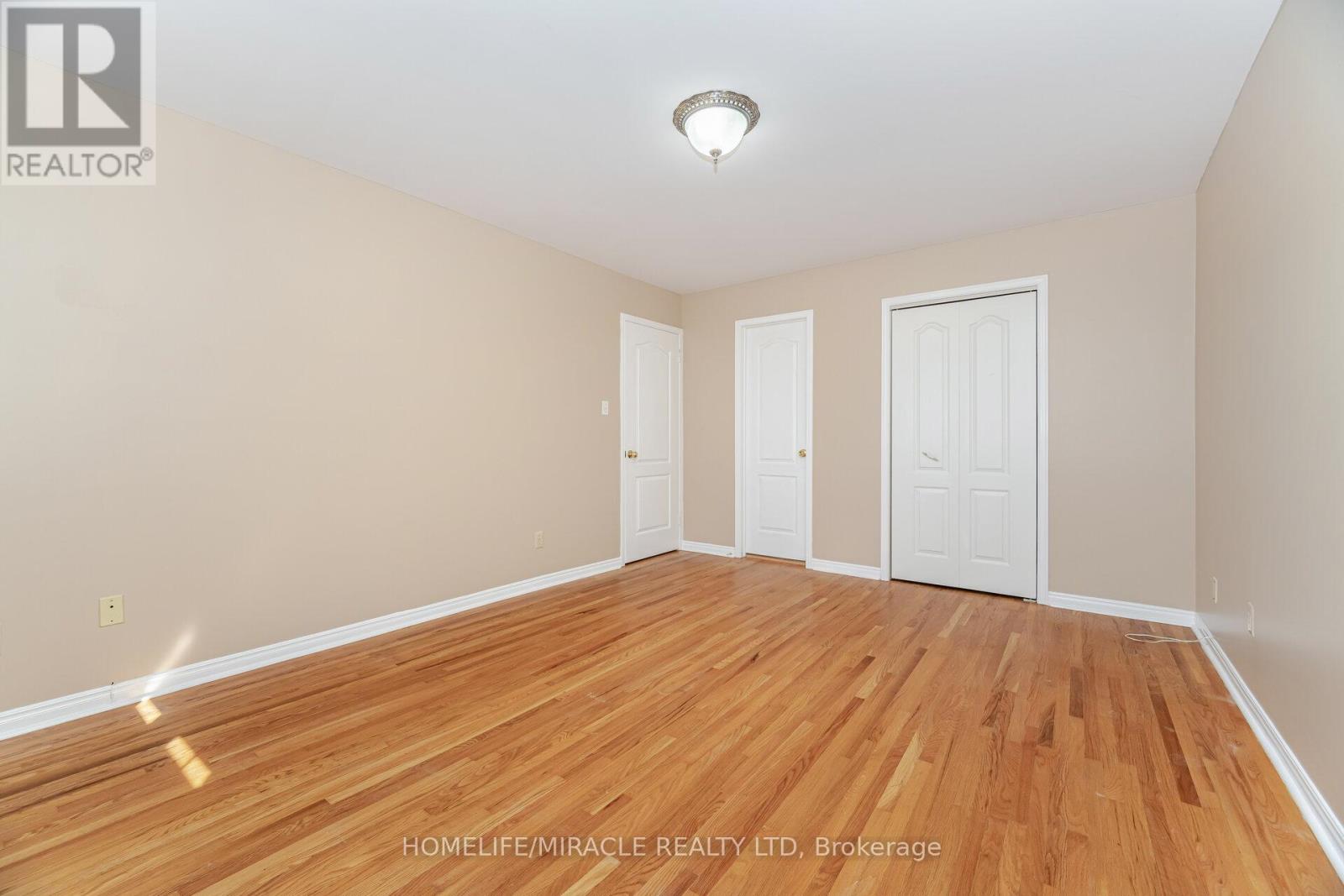 56 Norbert Road, Brampton (Brampton South), Ontario  L6Y 2K1 - Photo 20 - W12471738