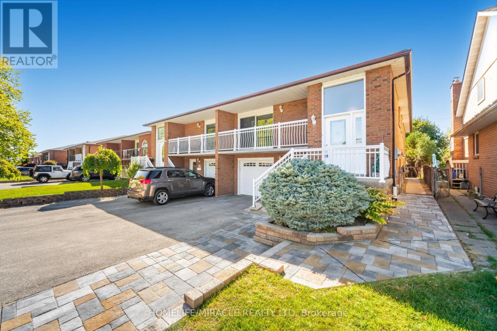56 Norbert Road, Brampton (Brampton South), Ontario  L6Y 2K1 - Photo 3 - W12471738