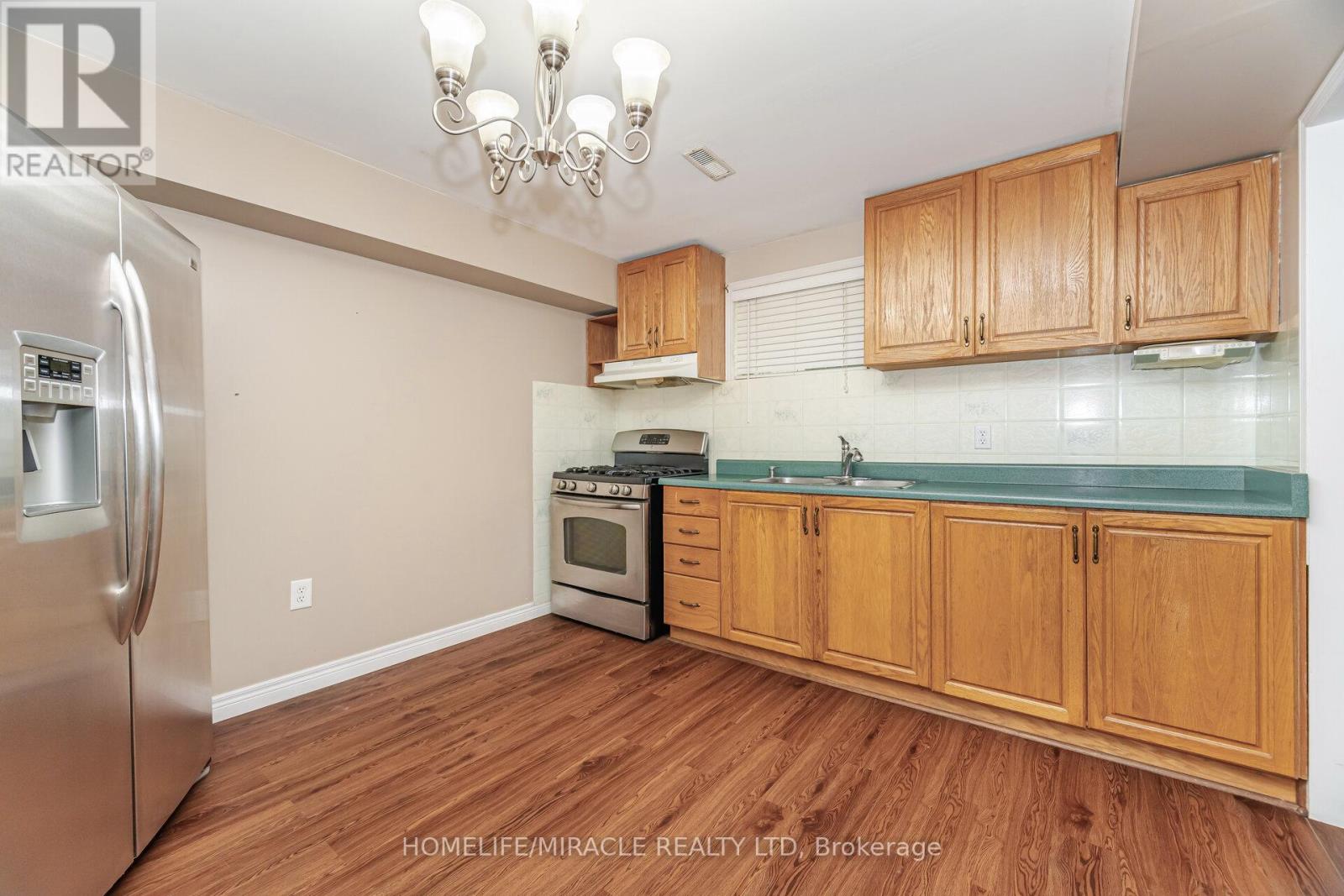 56 Norbert Road, Brampton (Brampton South), Ontario  L6Y 2K1 - Photo 35 - W12471738