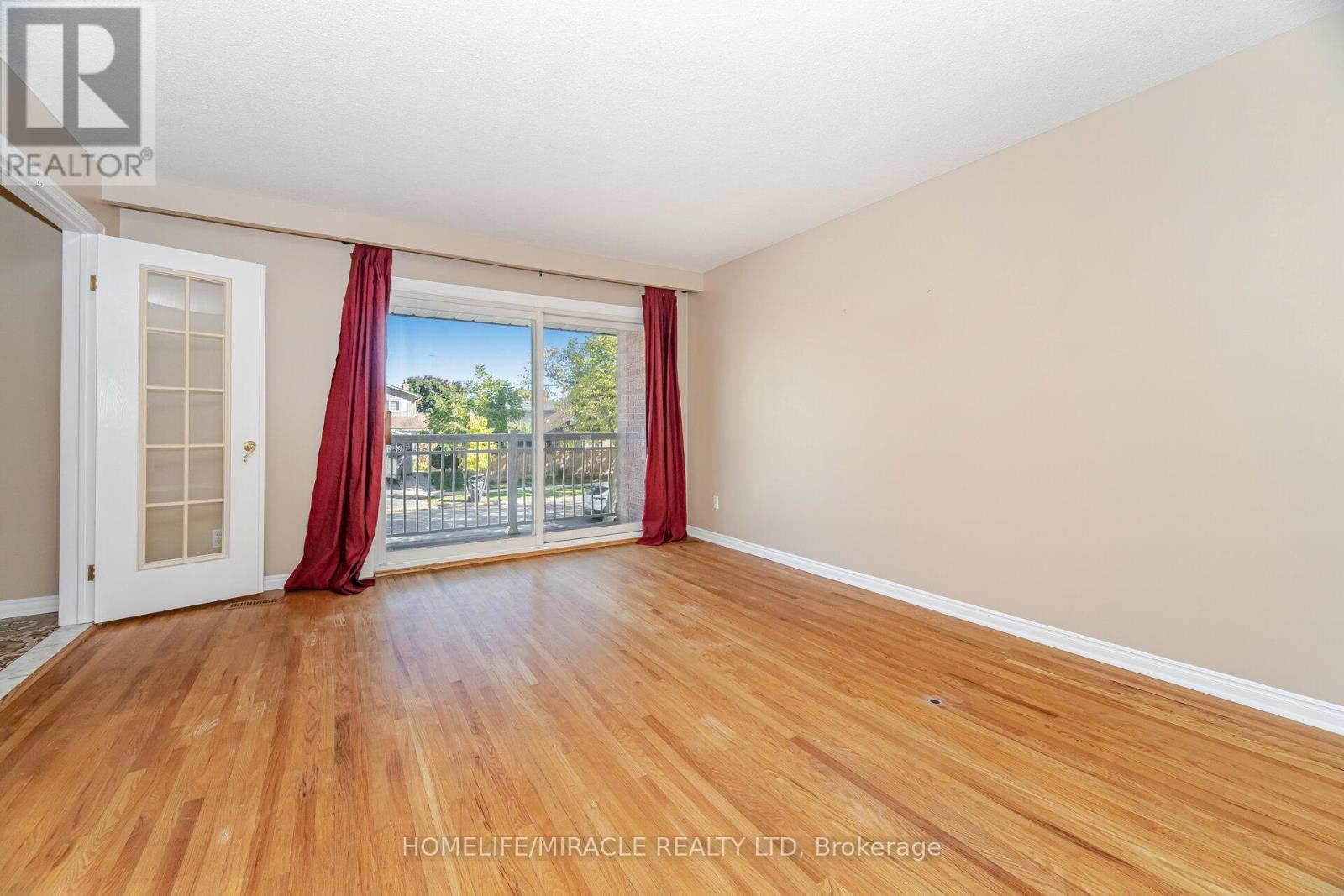 56 Norbert Road, Brampton (Brampton South), Ontario  L6Y 2K1 - Photo 8 - W12471738