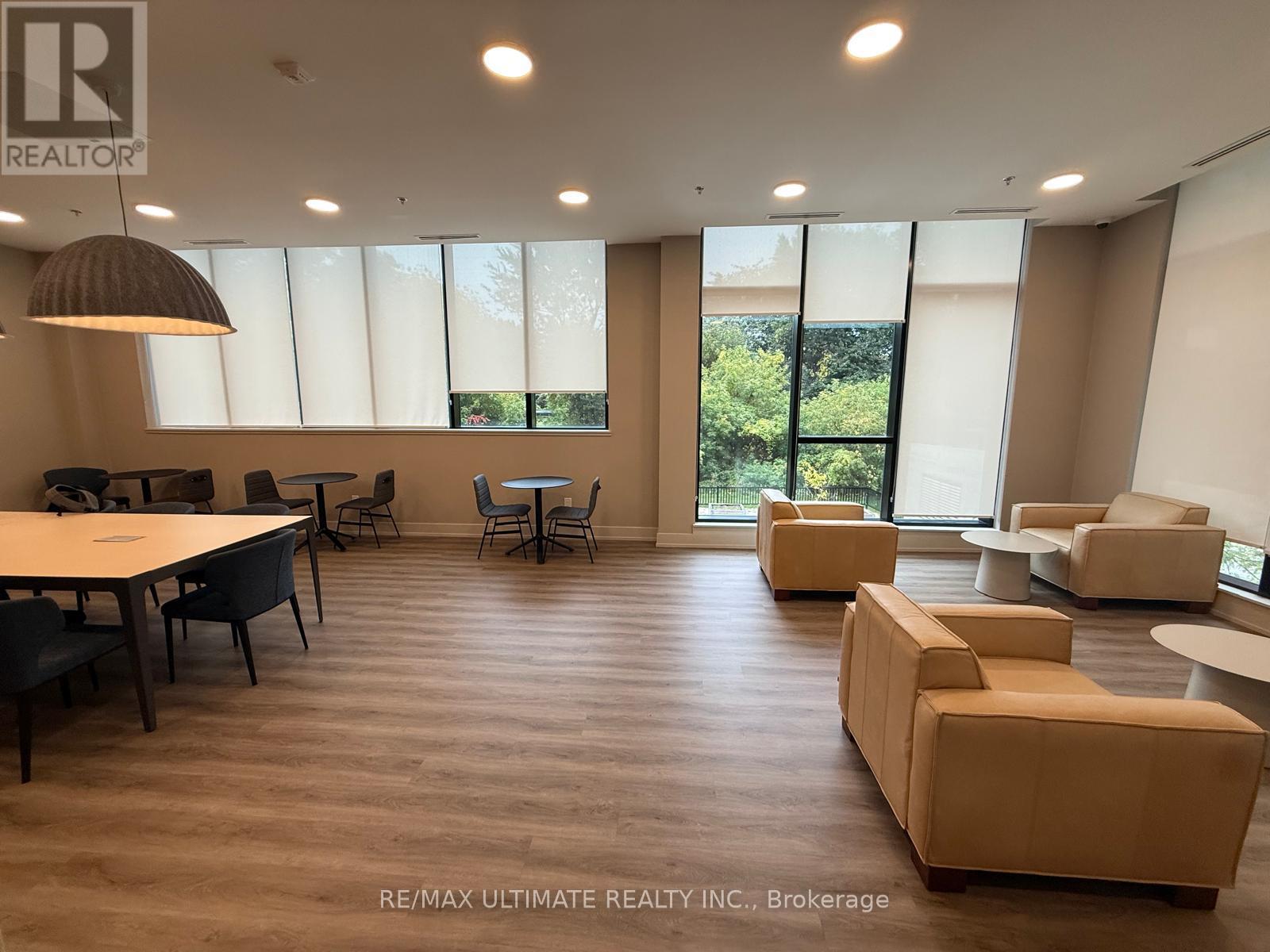 111 - 120 Canon Jackson Drive, Toronto, Ontario  M6M 0B8 - Photo 19 - W12471757