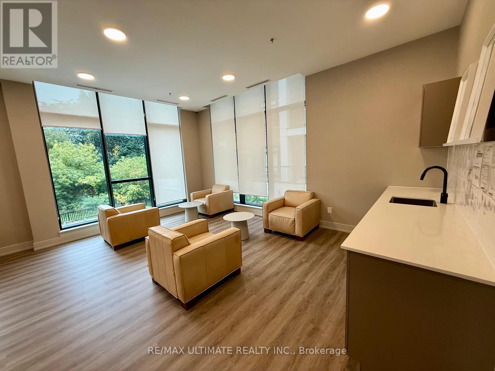 111 - 120 Canon Jackson Drive, Toronto, Ontario  M6M 0B8 - Photo 20 - W12471757