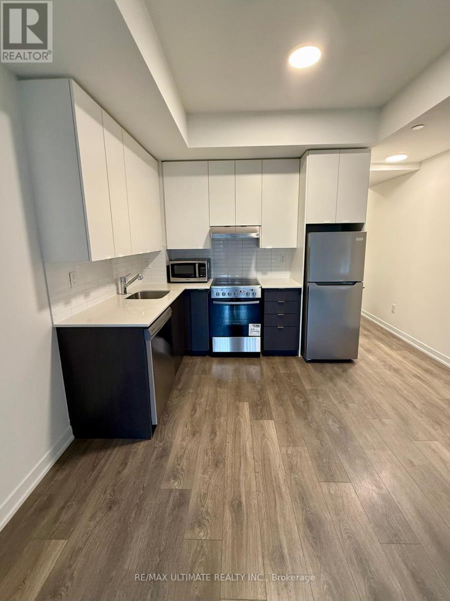 111 - 120 Canon Jackson Drive, Toronto, Ontario  M6M 0B8 - Photo 4 - W12471757
