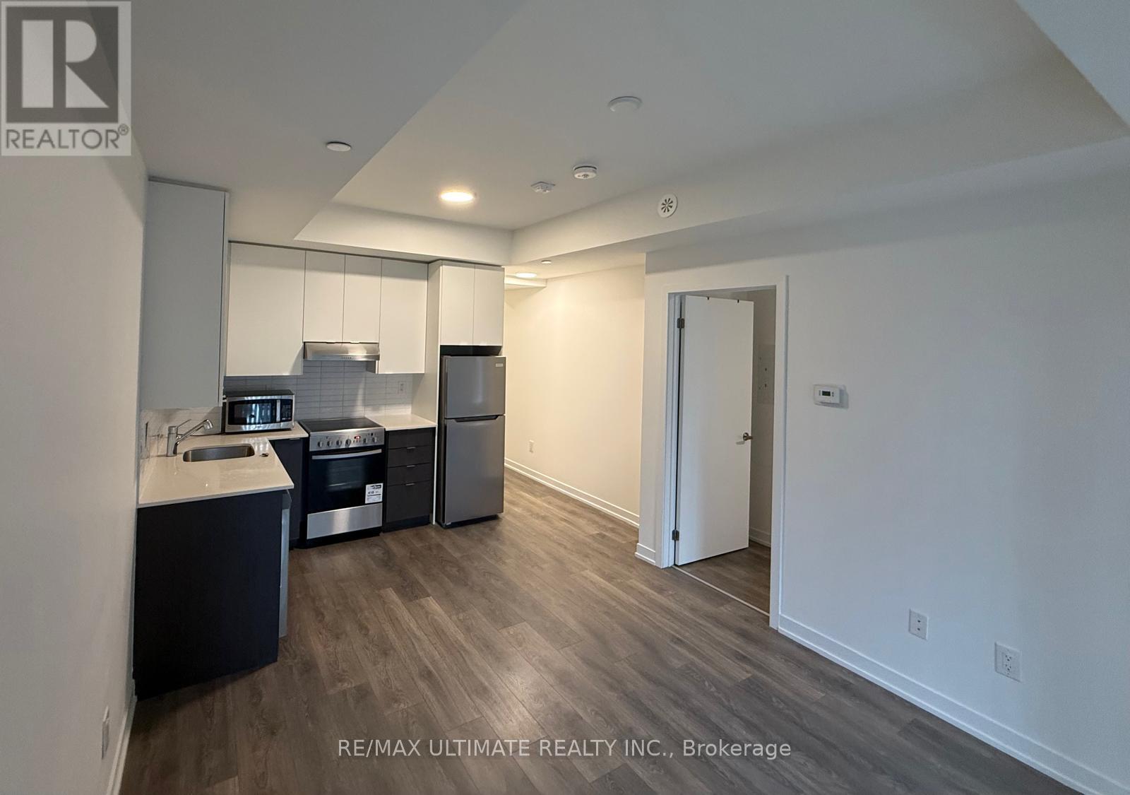 111 - 120 Canon Jackson Drive, Toronto, Ontario  M6M 0B8 - Photo 6 - W12471757