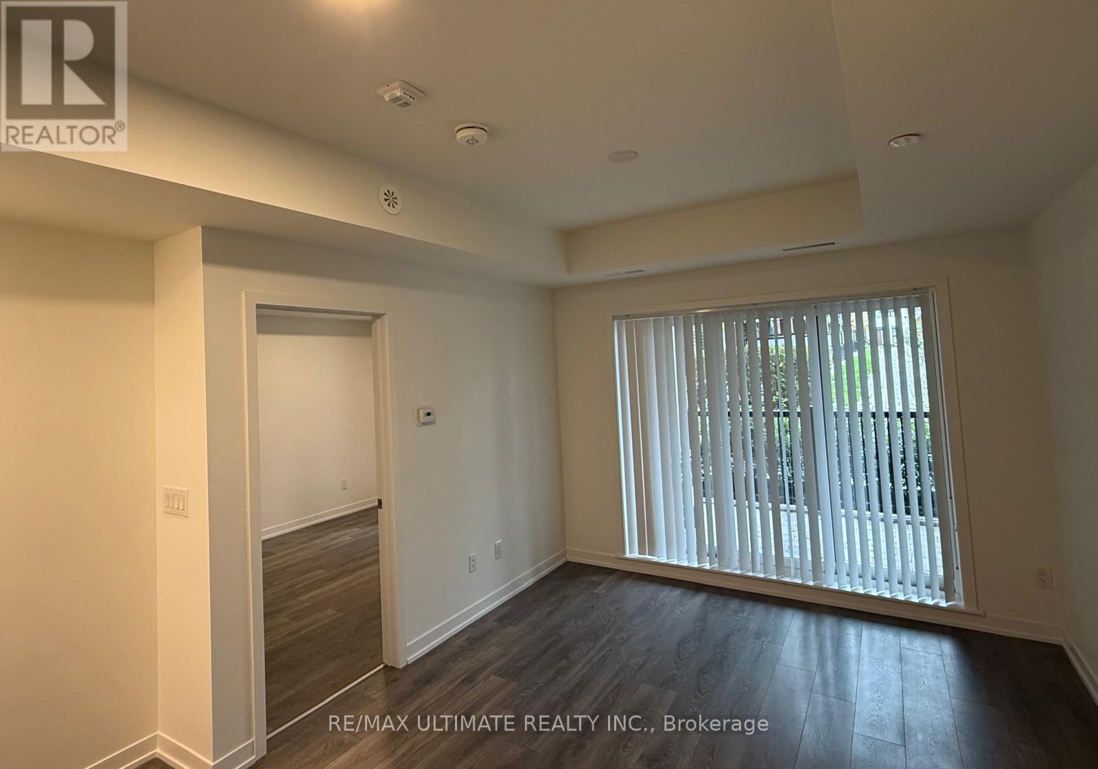 111 - 120 Canon Jackson Drive, Toronto, Ontario  M6M 0B8 - Photo 8 - W12471757