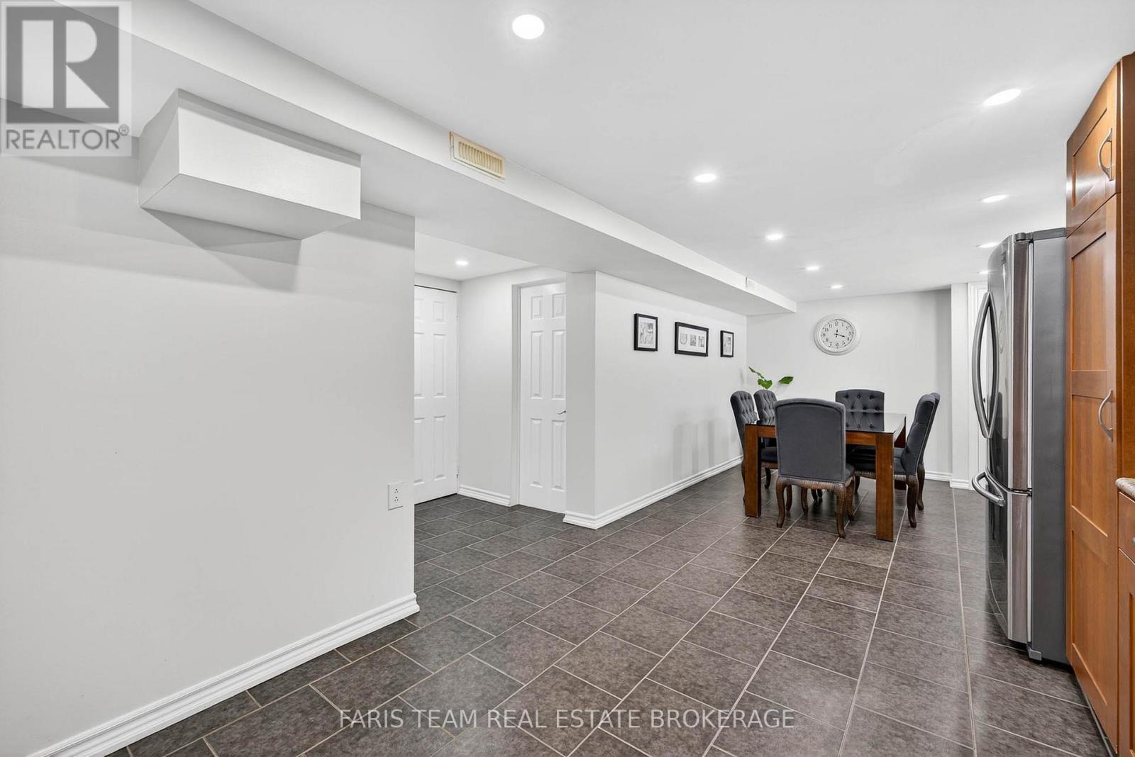 38 Collingdale Road, Toronto (Mount Olive-Silverstone-Jamestown), Ontario  M9V 3R1 - Photo 28 - W12471768