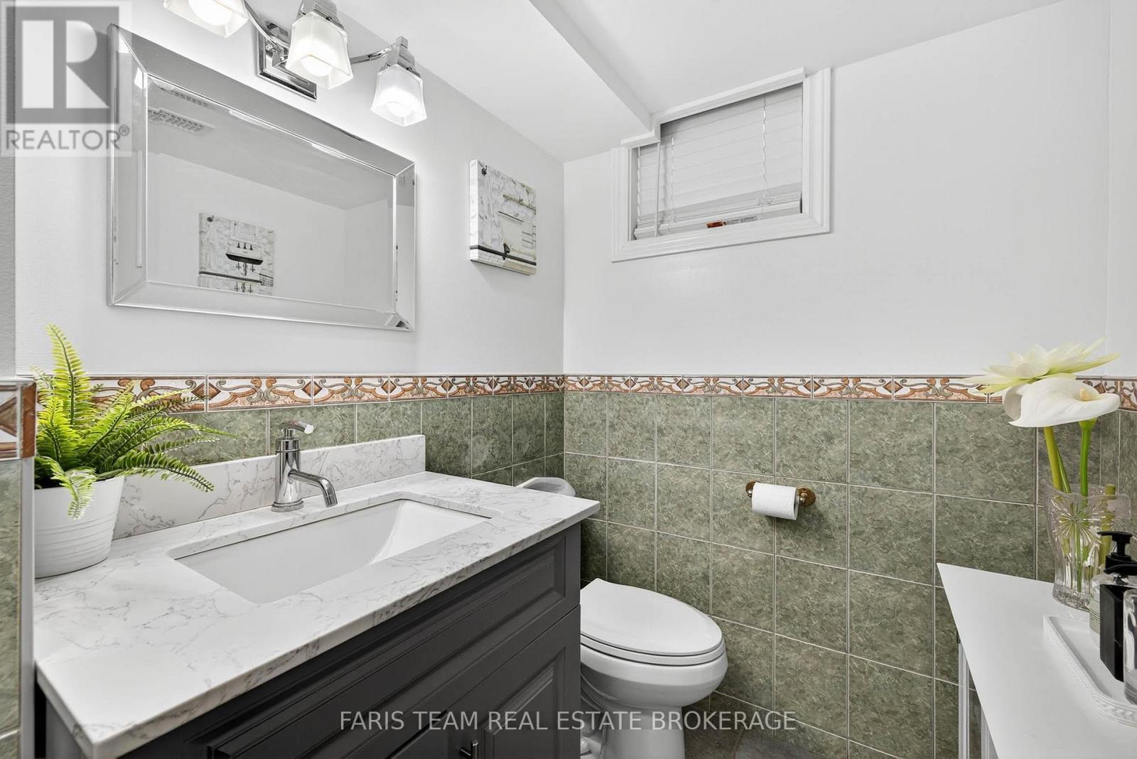 38 Collingdale Road, Toronto (Mount Olive-Silverstone-Jamestown), Ontario  M9V 3R1 - Photo 36 - W12471768