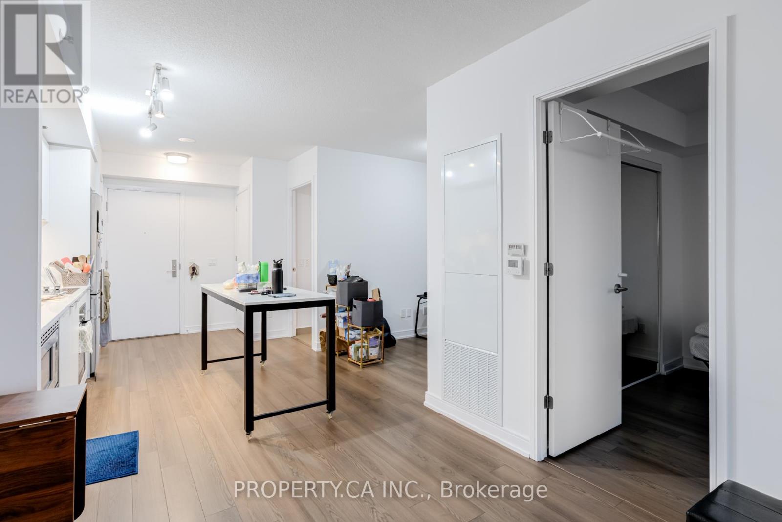 2101 - 20 Thomas Riley Road, Toronto, Ontario  M9B 0C3 - Photo 14 - W12471787