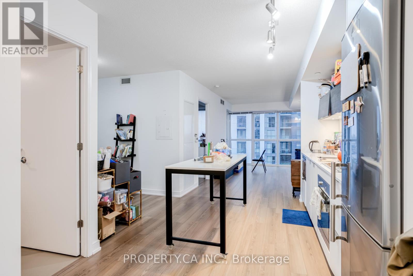 2101 - 20 Thomas Riley Road, Toronto, Ontario  M9B 0C3 - Photo 9 - W12471787