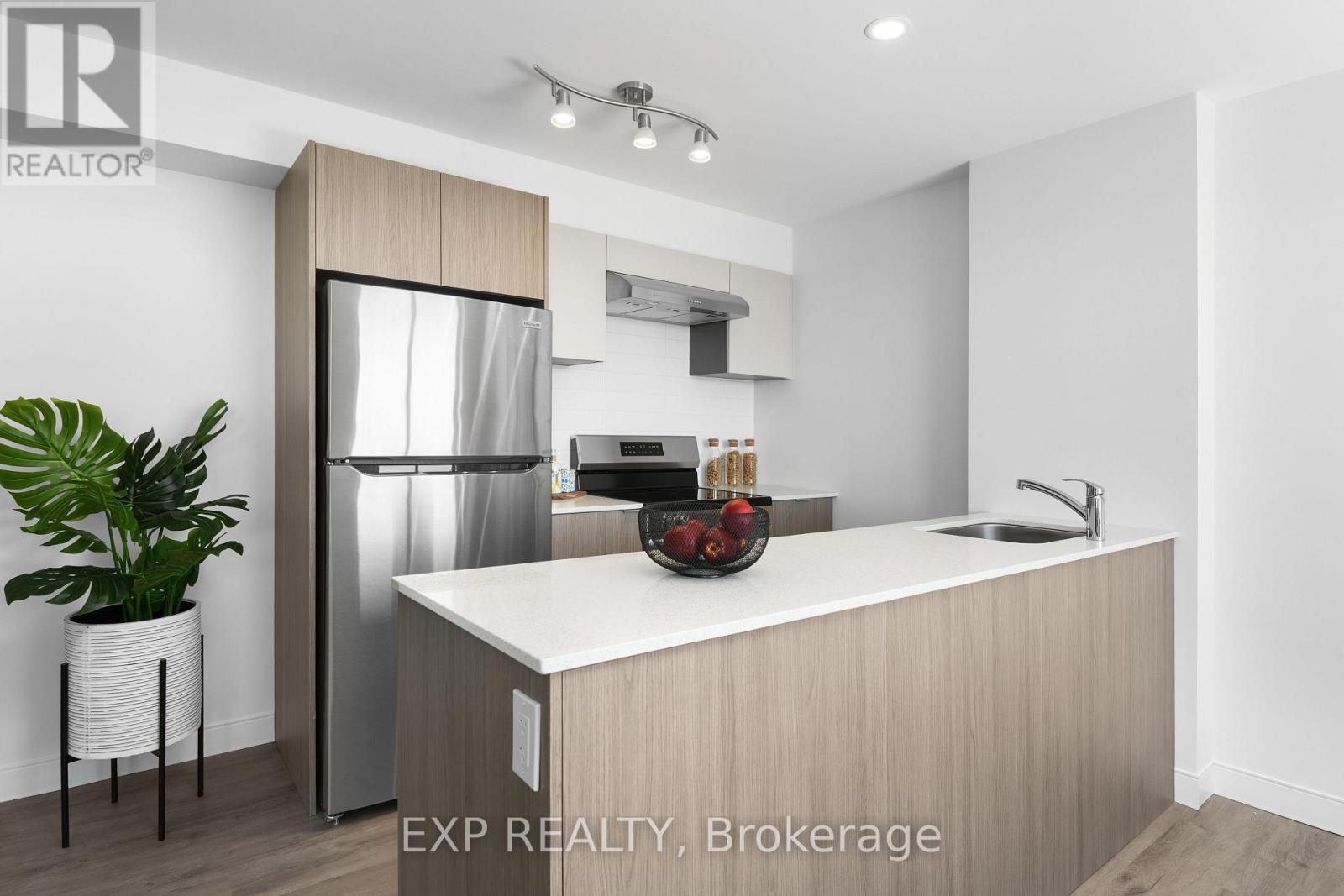 411 - 100 Manett Crescent, Brampton, Ontario  L6X 5R8 - Photo 2 - W12471790