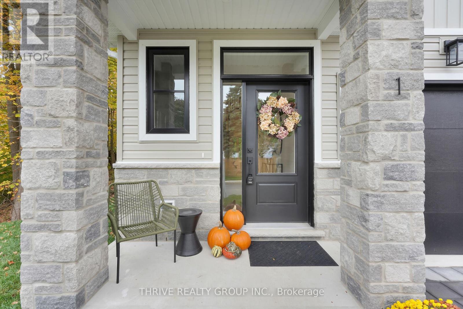 9 - 279 Hill Street, Central Elgin, Ontario  N5L 0C4 - Photo 4 - X12403703