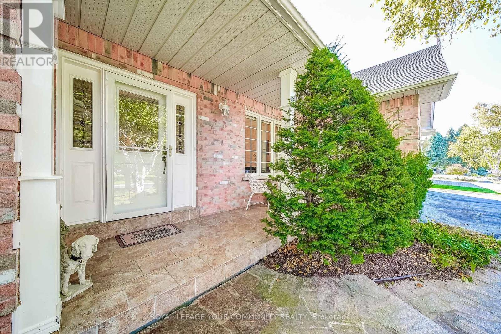 53 David Willson Trail, East Gwillimbury, Ontario  L0G 1V0 - Photo 5 - N12471707