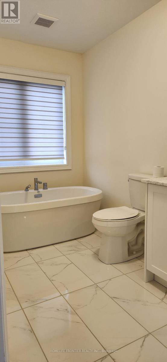 22 Hercules Club Drive, Richmond Hill, Ontario  L4E 1K6 - Photo 10 - N12462726