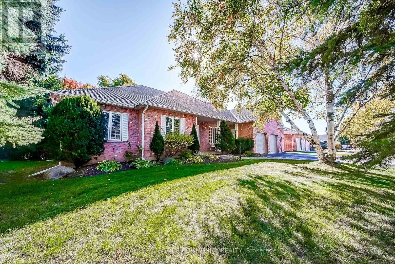 53 David Willson Trail, East Gwillimbury, Ontario  L0G 1V0 - Photo 2 - N12471707